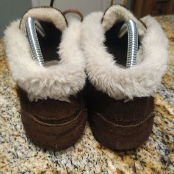 Minnetonka Chrissy Bootie Moccasin Chocolate Brown Suede Leather Women's Size 9 - Picture 9 of 13